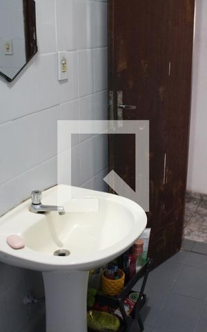 Casa à venda com 200m², 3 quartos e 3 vagasBanheiro Quarto 3