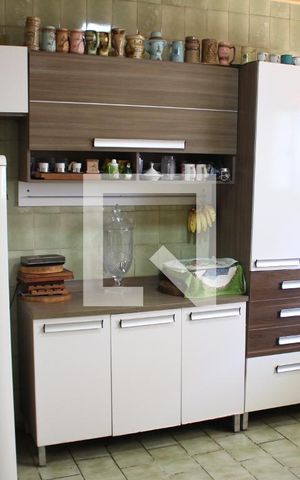 Casa à venda com 200m², 3 quartos e 3 vagasCozinha