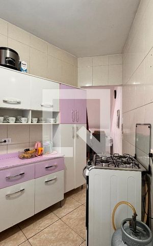 Casa à venda com 80m², 2 quartos e 2 vagas Casa à venda com 80m², 2 quartos e 2 vagasCozinha