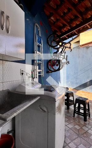 Casa à venda com 80m², 2 quartos e 2 vagas Casa à venda com 80m², 2 quartos e 2 vagasLavanderia