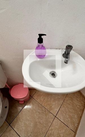 Casa à venda com 80m², 2 quartos e 2 vagas Casa à venda com 80m², 2 quartos e 2 vagasLavabo