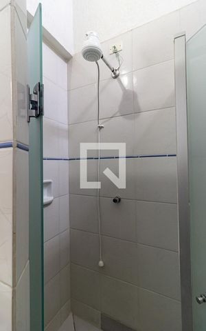 Casa à venda com 200m², 10 quartos e sem vaga Casa à venda com 200m², 10 quartos e sem vagaBanheiro 5 - Terceiro Piso