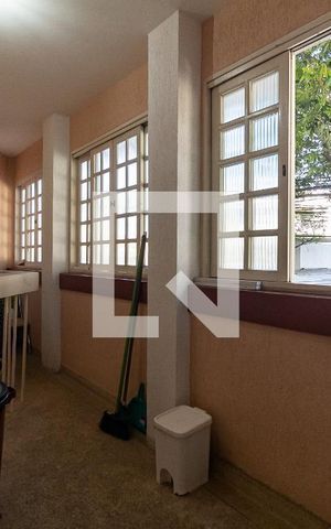 Casa à venda com 200m², 10 quartos e sem vaga Casa à venda com 200m², 10 quartos e sem vagaHall - Segundo Piso
