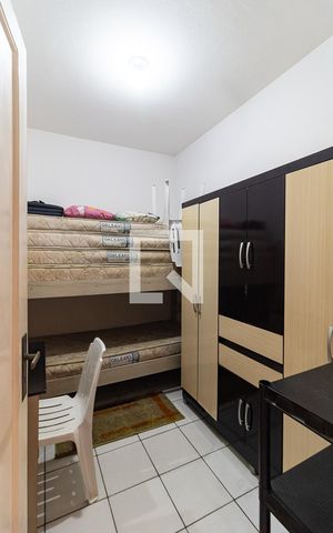 Casa à venda com 200m², 10 quartos e sem vaga Casa à venda com 200m², 10 quartos e sem vagaQuarto 5 - Terceiro Piso