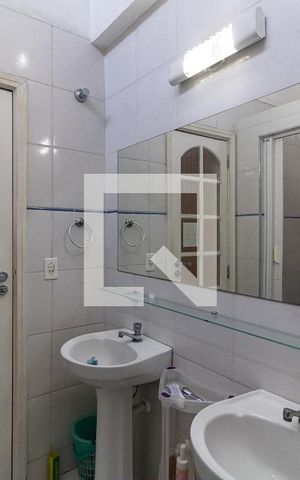 Casa à venda com 200m², 10 quartos e sem vaga Casa à venda com 200m², 10 quartos e sem vagaBanheiro 5 - Terceiro Piso