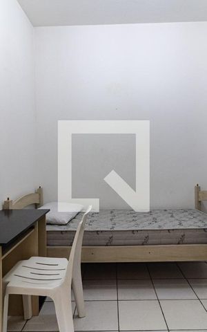 Casa à venda com 200m², 10 quartos e sem vaga Casa à venda com 200m², 10 quartos e sem vagaQuarto 5 - Terceiro Piso