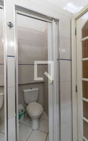 Casa à venda com 200m², 10 quartos e sem vaga Casa à venda com 200m², 10 quartos e sem vagaBanheiro 5 - Terceiro Piso