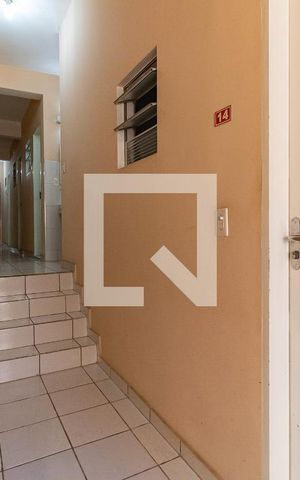 Casa à venda com 200m², 10 quartos e sem vaga Casa à venda com 200m², 10 quartos e sem vagaCorredor - Piso Térreo