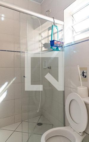 Casa à venda com 200m², 10 quartos e sem vaga Casa à venda com 200m², 10 quartos e sem vagaBanheiro 2 - Piso Térreo