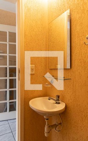 Casa à venda com 200m², 10 quartos e sem vaga Casa à venda com 200m², 10 quartos e sem vagaBanheiro 3 - Segundo Piso