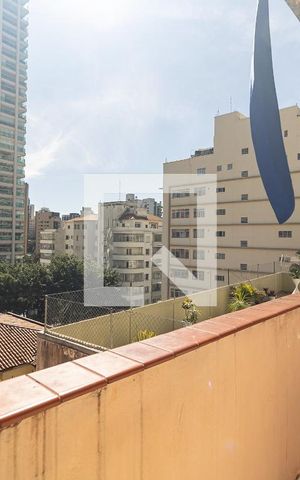 Casa à venda com 200m², 10 quartos e sem vaga Casa à venda com 200m², 10 quartos e sem vagaLavanderia do Terceiro Piso