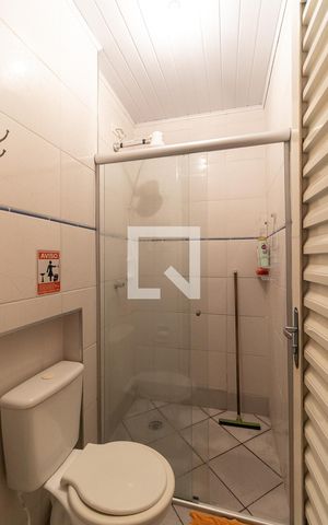 Casa à venda com 200m², 10 quartos e sem vaga Casa à venda com 200m², 10 quartos e sem vagaBanheiro 1 - Piso Térreo