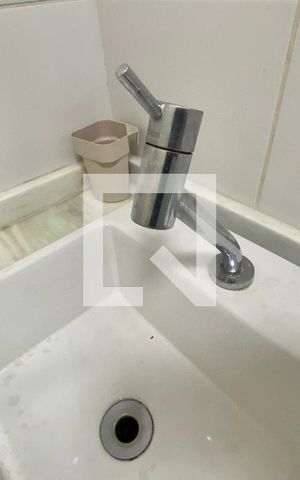 Apartamento para alugar com 45m², 2 quartos e 1 vaga Apartamento para alugar com 45m², 2 quartos e 1 vagaBanheiro