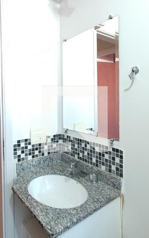 Apartamento à venda com 98m², 3 quartos e 1 vaga Apartamento à venda com 98m², 3 quartos e 1 vagaBanheiro Social
