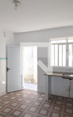 Casa para alugar com 185m², 2 quartos e sem vagaCozinha