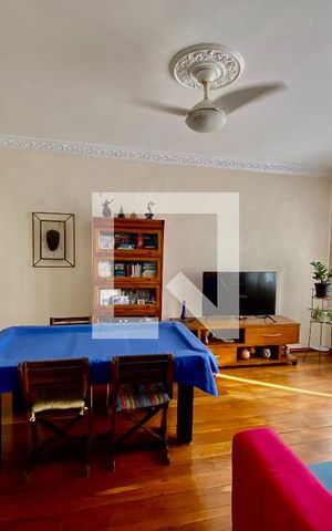 Apartamento à venda com 82m², 2 quartos e 1 vaga Apartamento à venda com 82m², 2 quartos e 1 vagaSala