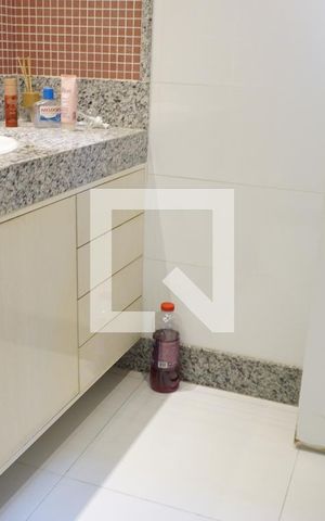 Casa de condomínio à venda com 563m², 6 quartos e 4 vagasbanheiro Suite 1