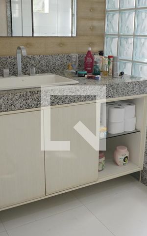 Casa de condomínio à venda com 563m², 6 quartos e 4 vagasBanheiro - Suite 5