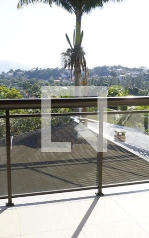 Casa de condomínio à venda com 563m², 6 quartos e 4 vagasVaranda Suite 2