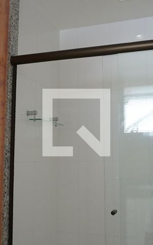 Casa de condomínio à venda com 563m², 6 quartos e 4 vagasBanheiro Suite Empregada