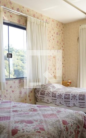 Casa de condomínio à venda com 563m², 6 quartos e 4 vagasSuite 4