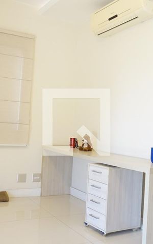 Casa de condomínio à venda com 563m², 6 quartos e 4 vagasSuite 2