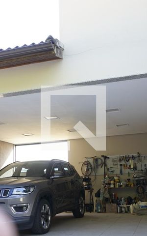 Casa de condomínio à venda com 563m², 6 quartos e 4 vagasGaragem
