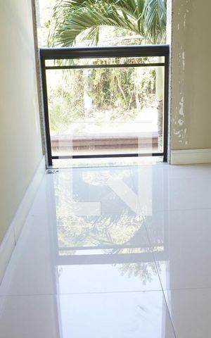 Casa de condomínio à venda com 563m², 6 quartos e 4 vagasVaranda Ventilação - Suite 5