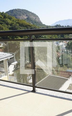Casa de condomínio à venda com 563m², 6 quartos e 4 vagasVaranda Suites