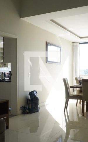 Casa de condomínio à venda com 563m², 6 quartos e 4 vagasSala 2