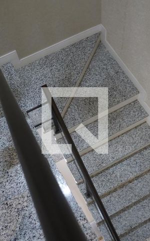 Casa de condomínio à venda com 563m², 6 quartos e 4 vagasEscada Segundo andar