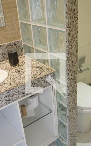 Casa de condomínio à venda com 563m², 6 quartos e 4 vagasLavabo
