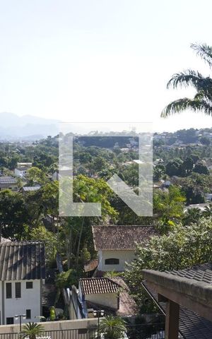 Casa de condomínio à venda com 563m², 6 quartos e 4 vagasVista - Varanda Suites