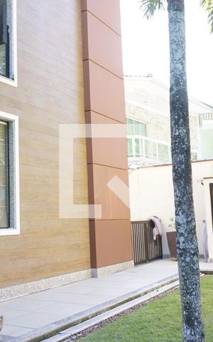 Casa de condomínio à venda com 563m², 6 quartos e 4 vagasfachada Casa