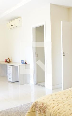 Casa de condomínio à venda com 563m², 6 quartos e 4 vagasSuite 2
