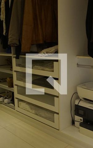 Casa de condomínio à venda com 563m², 6 quartos e 4 vagasCloset - Suite 2