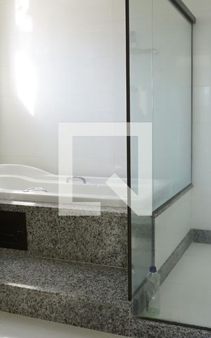 Casa de condomínio à venda com 563m², 6 quartos e 4 vagasBanheiro - Suite 5