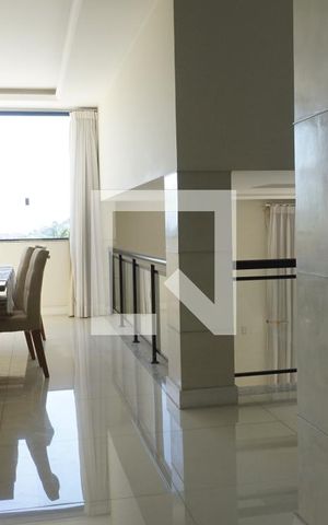 Casa de condomínio à venda com 563m², 6 quartos e 4 vagasSala 2