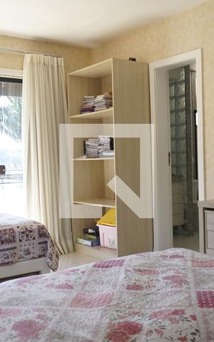 Casa de condomínio à venda com 563m², 6 quartos e 4 vagasSuite 4