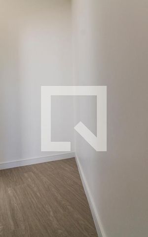 Casa de condomínio à venda com 540m², 4 quartos e 4 vagas Casa de condomínio à venda com 540m², 4 quartos e 4 vagasCloset da suíte 3