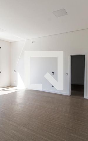 Casa de condomínio à venda com 540m², 4 quartos e 4 vagas Casa de condomínio à venda com 540m², 4 quartos e 4 vagasSuíte 1