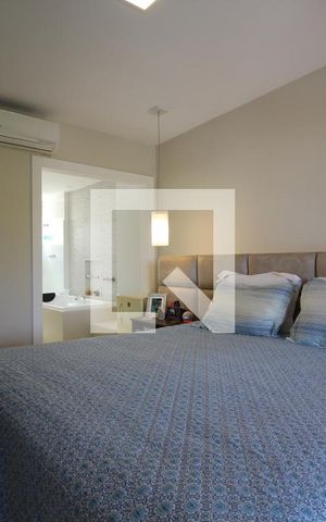 Casa de condomínio à venda com 320m², 5 quartos e 2 vagasQuarto 4 Suíte Principal
