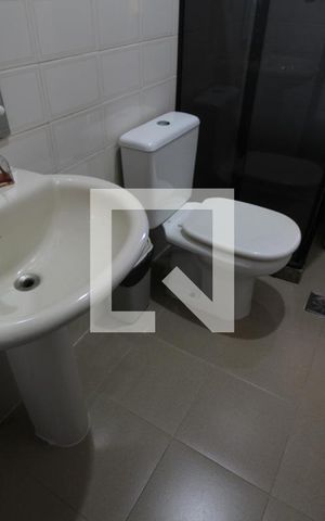 Casa de condomínio à venda com 320m², 5 quartos e 2 vagasBanheiro Social 2