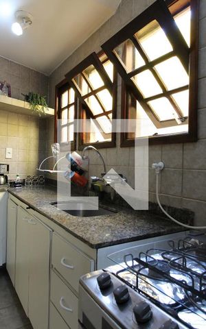 Casa de condomínio à venda com 320m², 5 quartos e 2 vagasCozinha
