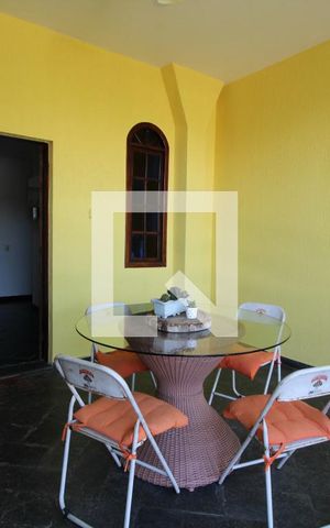 Casa de condomínio à venda com 320m², 5 quartos e 2 vagasSala Varanda