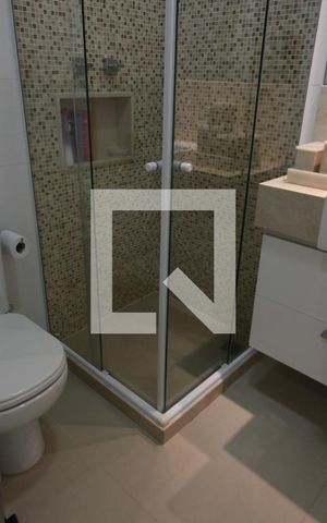 Casa de condomínio à venda com 320m², 5 quartos e 2 vagasBanheiro Social 1