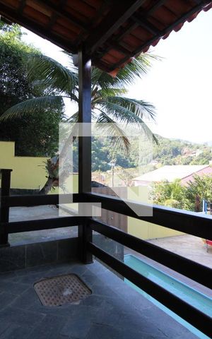 Casa de condomínio à venda com 320m², 5 quartos e 2 vagasSala Varanda