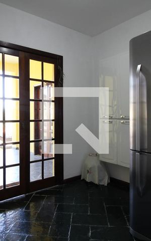Casa de condomínio à venda com 320m², 5 quartos e 2 vagasCozinha