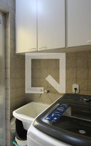Casa de condomínio à venda com 320m², 5 quartos e 2 vagasÁrea de Serviço