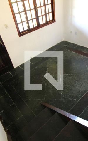 Casa de condomínio à venda com 320m², 5 quartos e 2 vagasSala